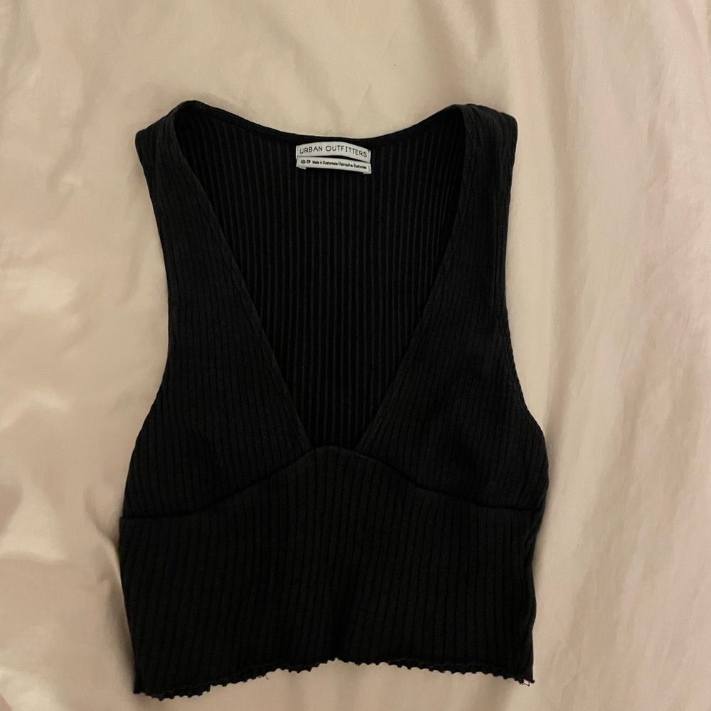 urban outfitters low cut crop top